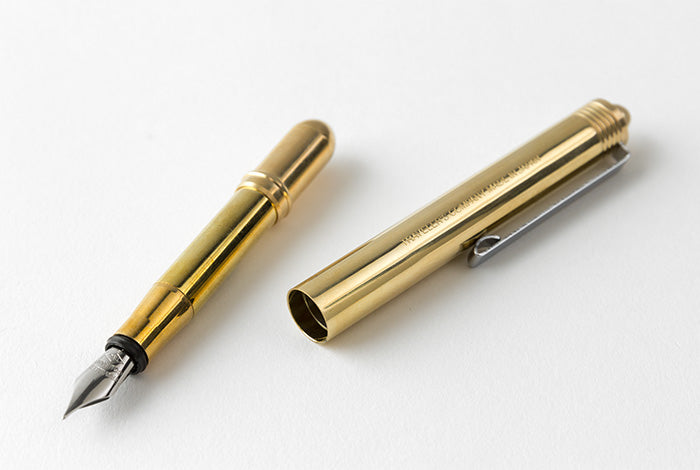 Traveler's Company TN Brass Fountain Pen - Smidapaper Ikigai Shop
