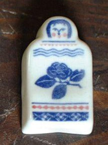 Classiky x Kata Kata : Stamped Hand Chopstick Rest ( Kokeshi Camellia ) - Smidapaper Ikigai Shop
